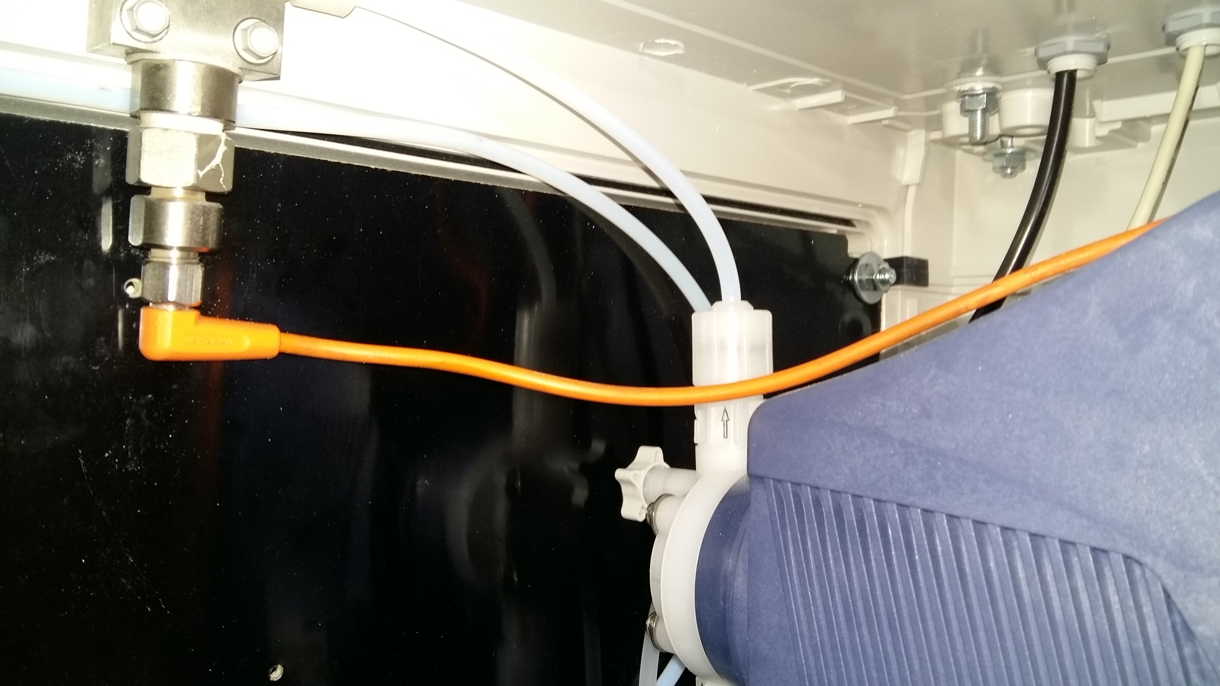 Sonda de titanio para control de caudal en fluidos corrosivos